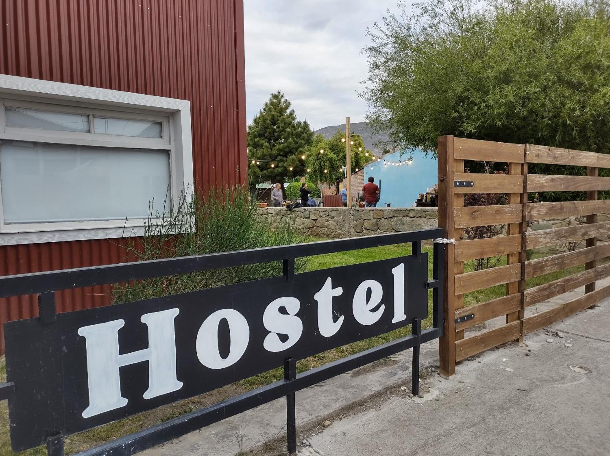 Hostel Yatel El Calafate Exterior photo